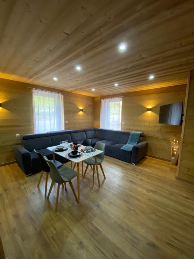 Les Chalets Bambi & Jacuzzi Privatif 拉布雷斯 外观 照片