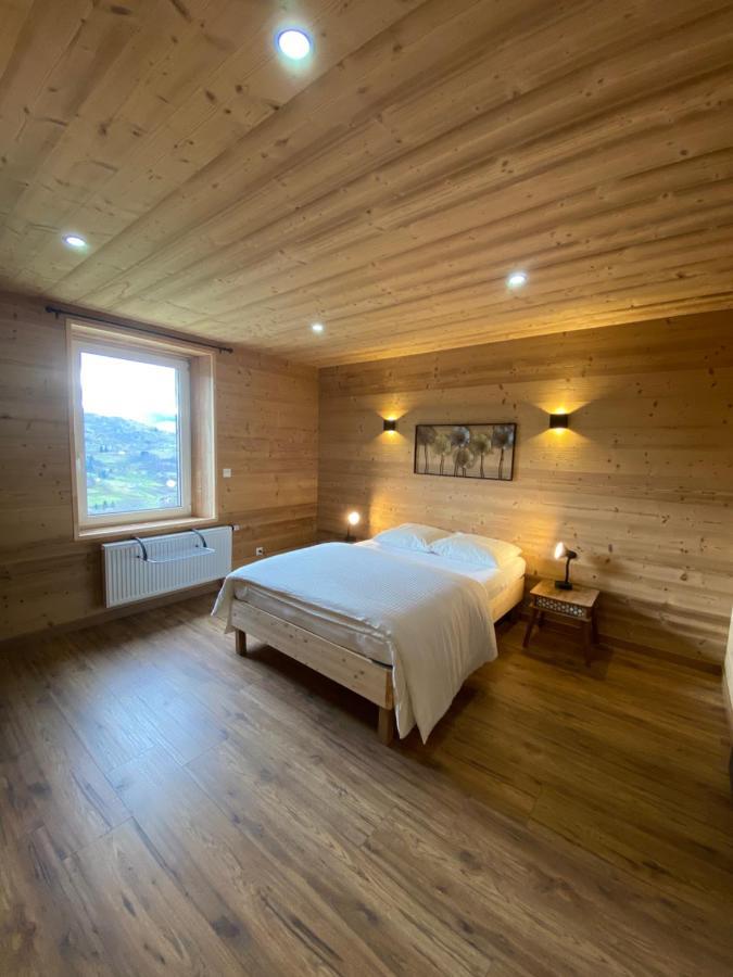 Les Chalets Bambi & Jacuzzi Privatif 拉布雷斯 外观 照片