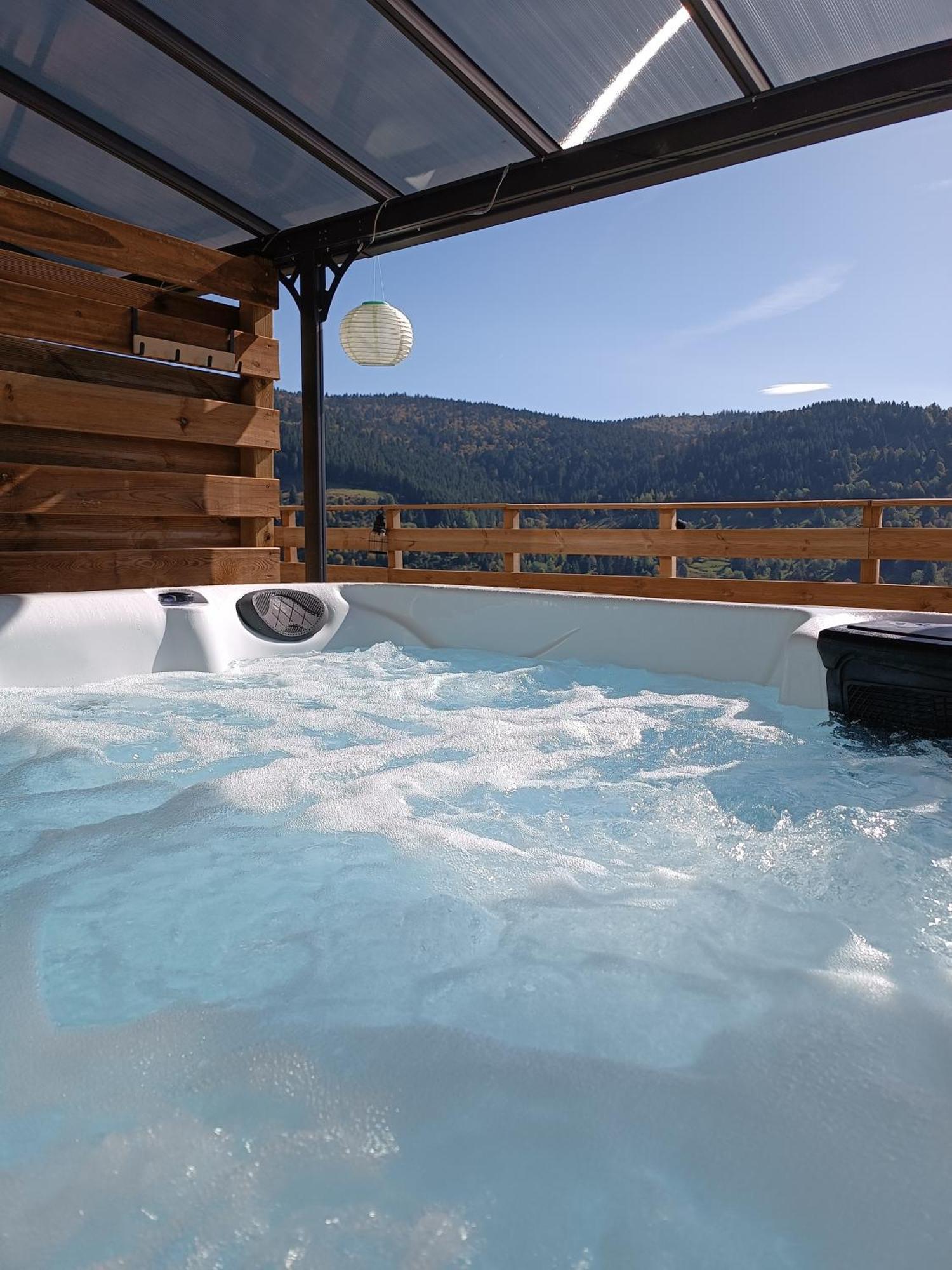 Les Chalets Bambi & Jacuzzi Privatif 拉布雷斯 外观 照片