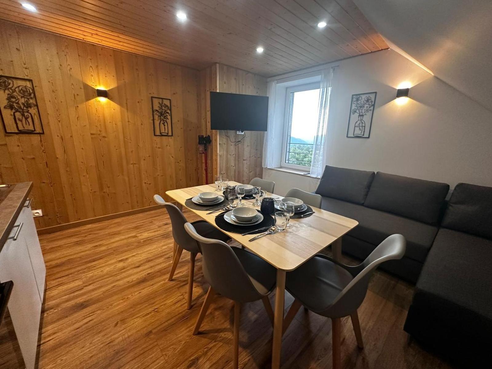 Les Chalets Bambi & Jacuzzi Privatif 拉布雷斯 客房 照片