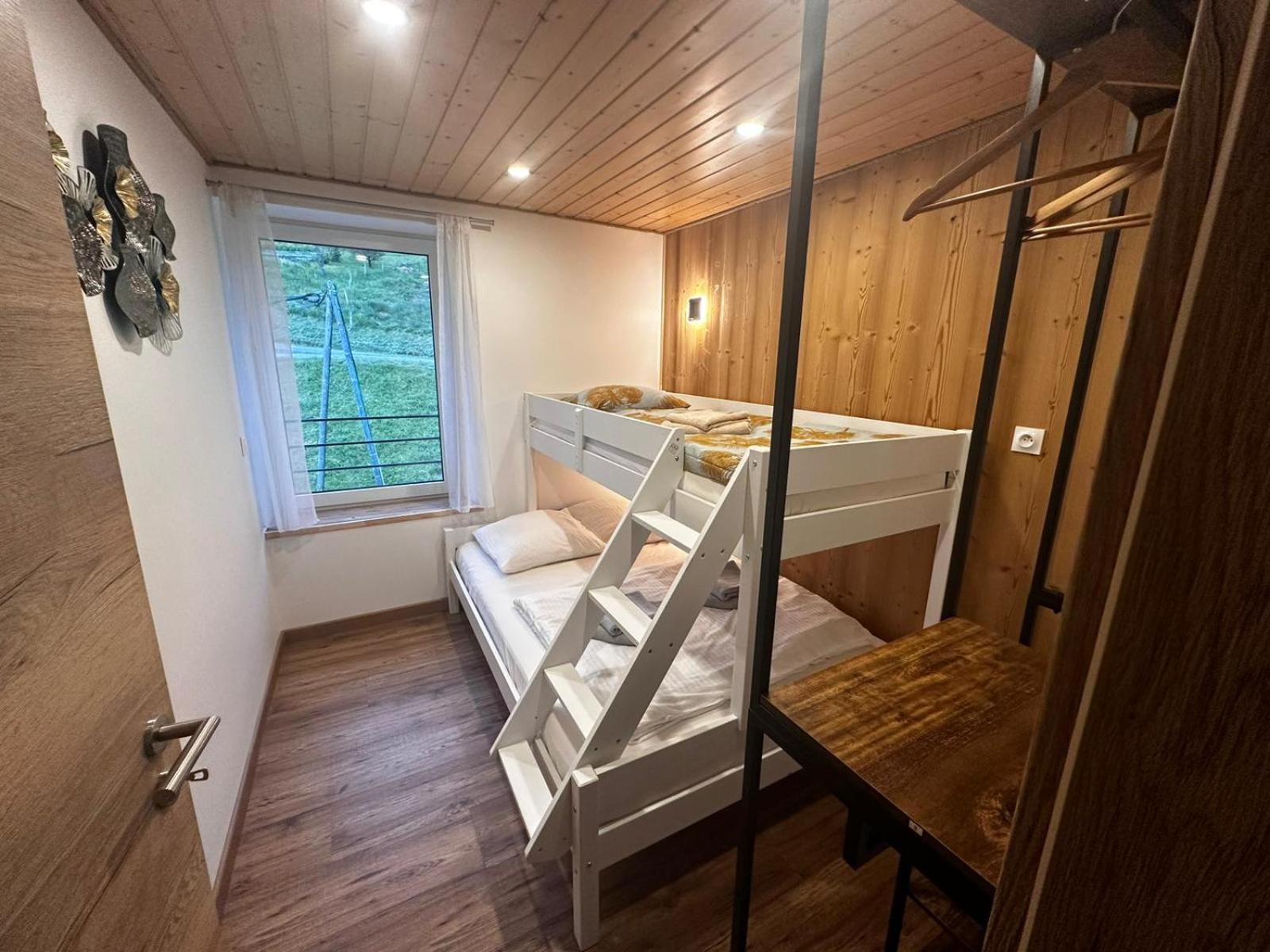 Les Chalets Bambi & Jacuzzi Privatif 拉布雷斯 客房 照片