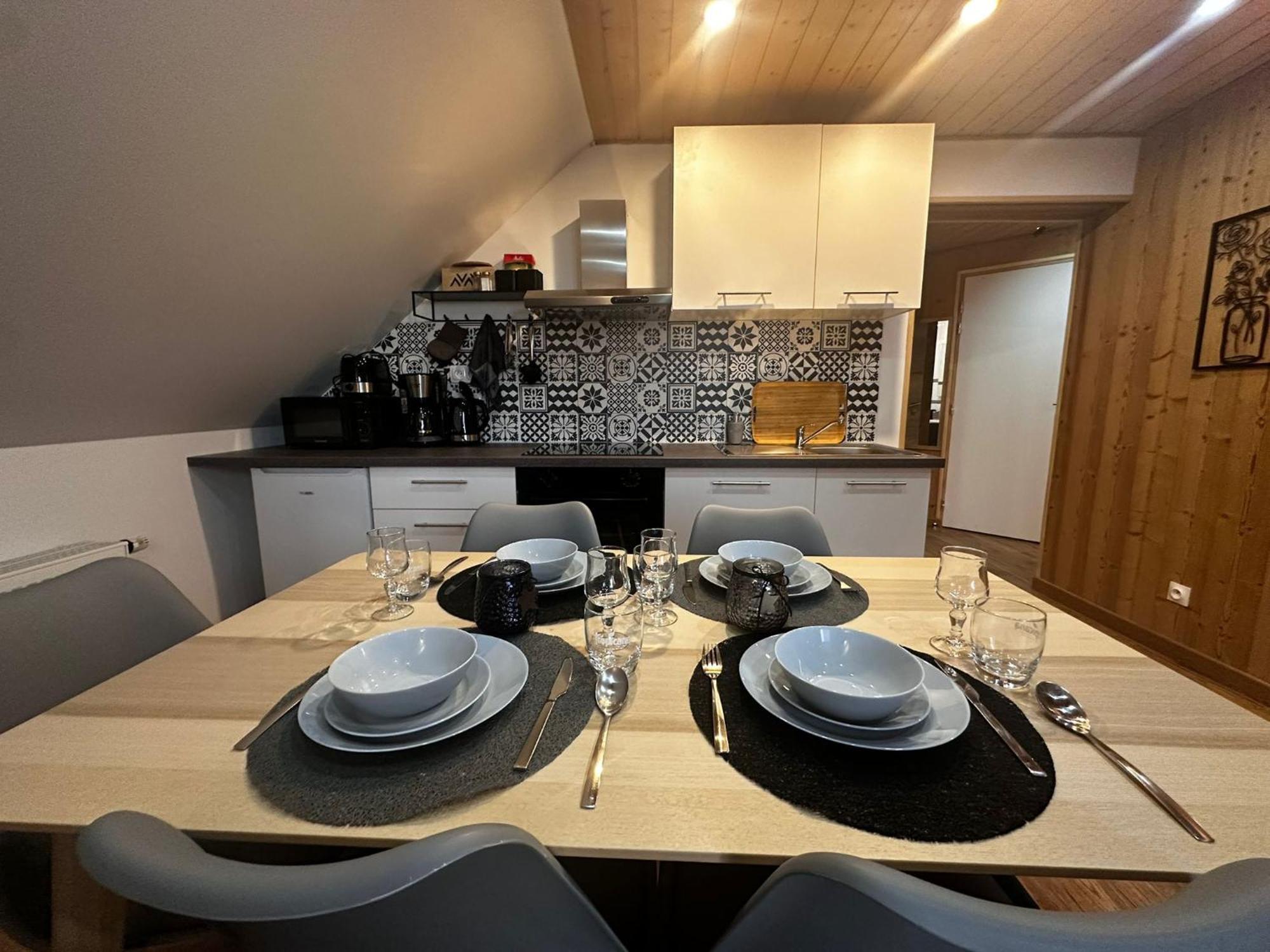 Les Chalets Bambi & Jacuzzi Privatif 拉布雷斯 外观 照片